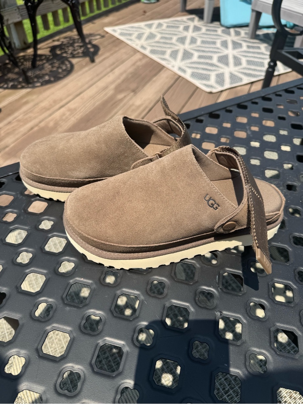 UGG 7.5 Suede Backstrap slippers nice! 🐻🍄‍🟫🌲